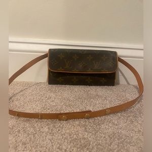 Louis Vuitton Florentine Pochette Beltbag